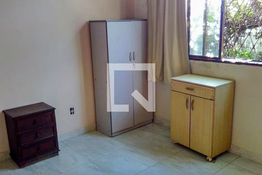 Casa à venda com 3 quartos, 340m² em Carlos Prates, Belo Horizonte