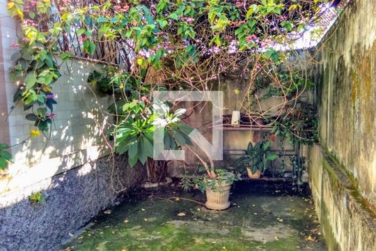Casa à venda com 3 quartos, 340m² em Carlos Prates, Belo Horizonte