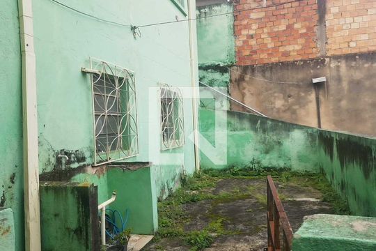 Casa à venda com 5 quartos, 240m² em Renascença, Belo Horizonte