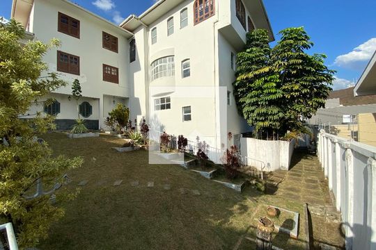 Casa à venda com 4 quartos, 716m² em Belvedere, Belo Horizonte