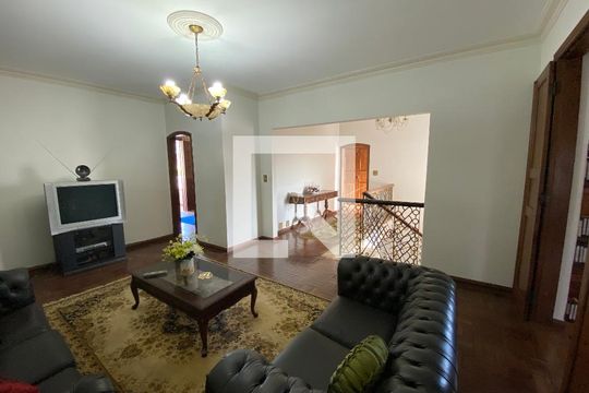 Casa à venda com 4 quartos, 716m² em Belvedere, Belo Horizonte