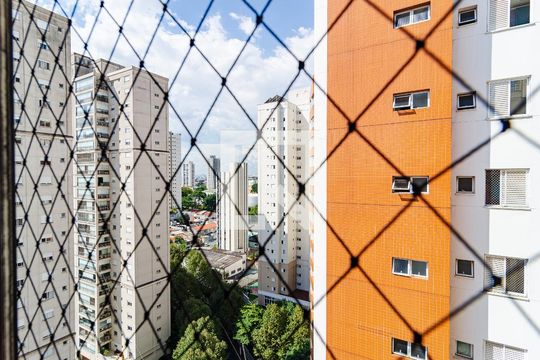 Vista do Quarto 2 de apartamento para alugar com 3 quartos, 60m² em Vila Mascote, São Paulo