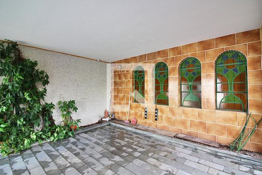 Garagem de casa à venda com 5 quartos, 190m² em Taboão, São Bernardo do Campo