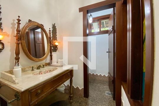 Casa à venda com 6 quartos, 700m² em Mangabeiras, Belo Horizonte