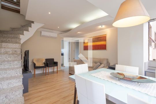Apartamento à venda com 3 quartos, 168m² em Passo D’areia, Porto Alegre
