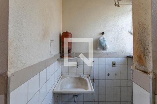 Área de Serviço de apartamento para alugar com 2 quartos, 41m² em Serrano, Belo Horizonte