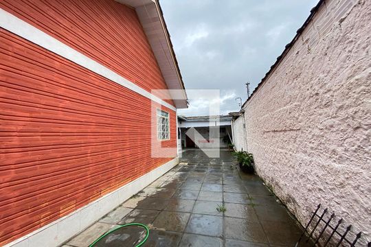 Área Externa de casa à venda com 2 quartos, 60m² em Campina, São Leopoldo
