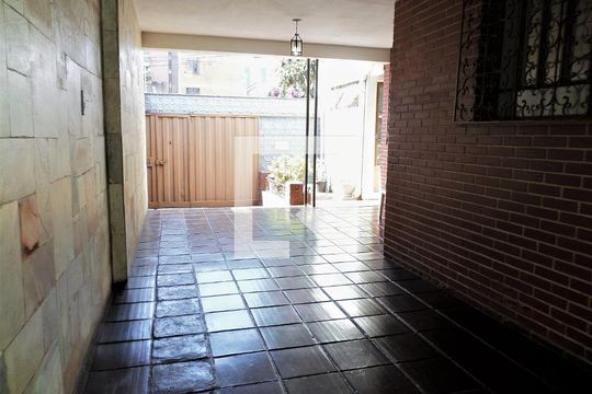 Casa à venda com 5 quartos, 300m² em Anchieta, Belo Horizonte