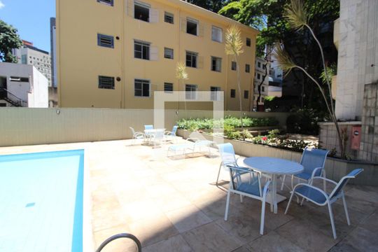 Apartamento à venda com 4 quartos, 196m² em Santo Antônio, Belo Horizonte