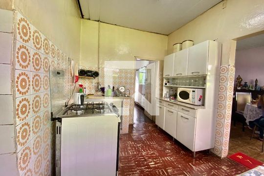 Casa à venda com 3 quartos, 174m² em Calafate, Belo Horizonte