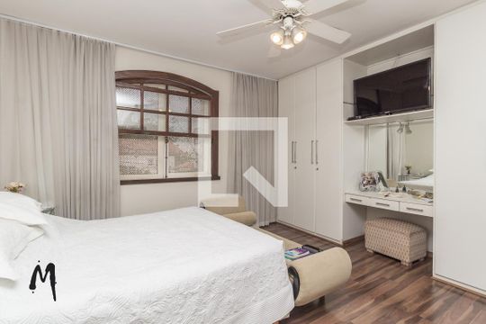 Casa à venda com 4 quartos, 344m² em São Luiz, Belo Horizonte