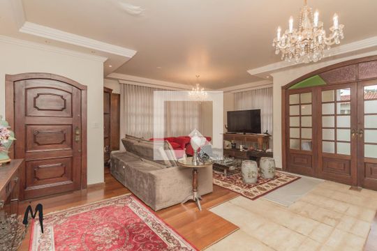 Casa à venda com 4 quartos, 344m² em São Luiz, Belo Horizonte