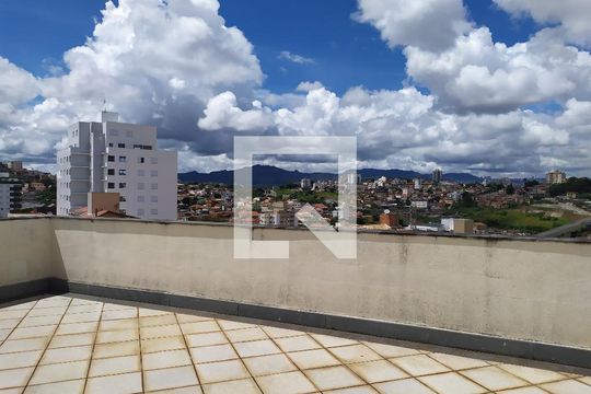Casa à venda com 4 quartos, 462m² em Fernão Dias, Belo Horizonte