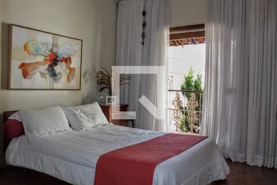 Casa à venda com 4 quartos, 268m² em Minas Brasil, Belo Horizonte