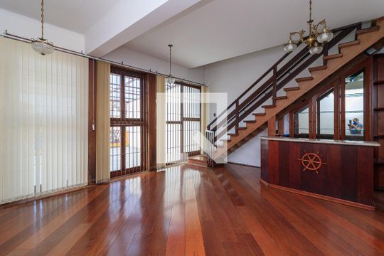 Sala 1 de casa à venda com 3 quartos, 300m² em Vila Bela, São Paulo