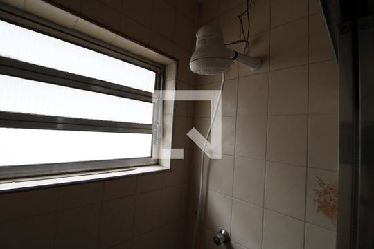 Chuveiro banheiro comum de casa à venda com 3 quartos, 125m² em Vila São Francisco (zona Sul), São Paulo