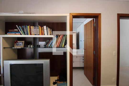 Suíte 4 de casa à venda com 5 quartos, 344m² em Santo Amaro, São Paulo
