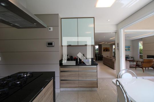 Cozinha de casa à venda com 5 quartos, 344m² em Santo Amaro, São Paulo