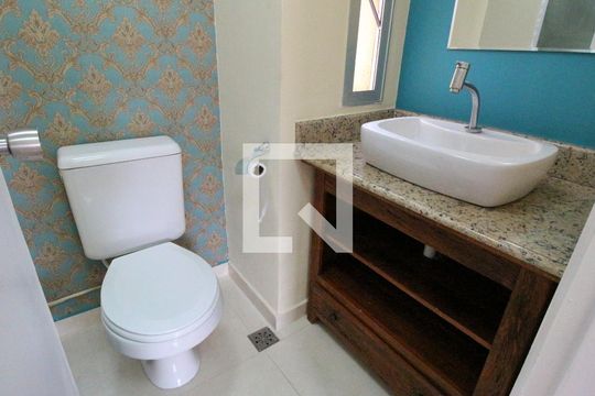 Banheiro de apartamento para alugar com 3 quartos, 55m² em Jardim Dom Vieira, Campinas