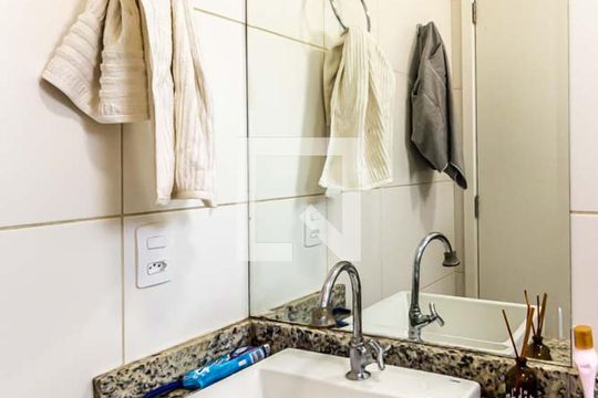 Banheiro de apartamento à venda com 1 quarto, 84m² em Centro Histórico de São Paulo, São Paulo