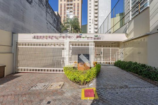 Fachada de apartamento à venda com 3 quartos, 65m² em Aclimação, São Paulo