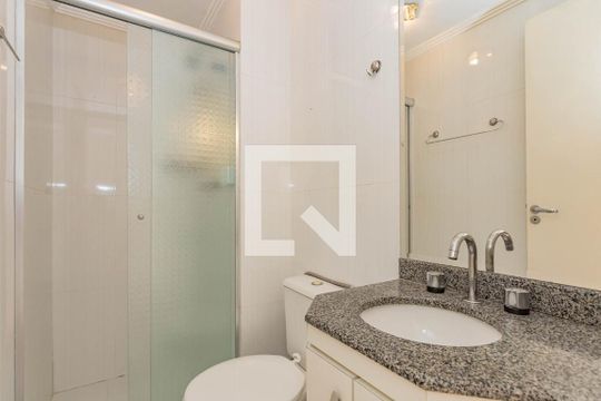 Banheiro de apartamento à venda com 3 quartos, 65m² em Aclimação, São Paulo