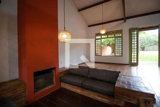 Salas de casa à venda com 3 quartos, 237m² em Guará, Campinas