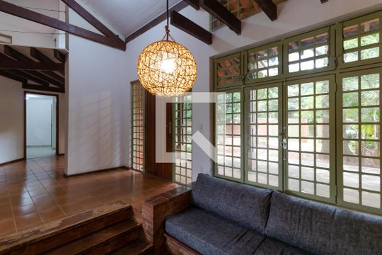 Salas de casa à venda com 3 quartos, 237m² em Guará, Campinas