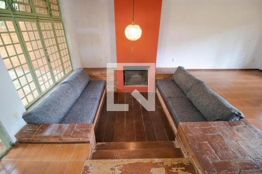 Salas de casa à venda com 3 quartos, 237m² em Guará, Campinas