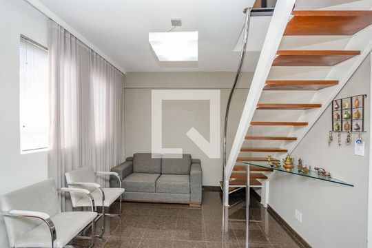 Sala de apartamento para alugar com 2 quartos, 80m² em Coração de Jesus, Belo Horizonte
