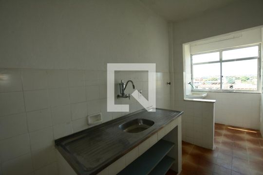 Cozinha de apartamento para alugar com 2 quartos, 48m² em Oswaldo Cruz, Rio de Janeiro