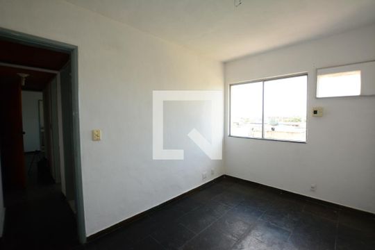 Quarto 2 de apartamento para alugar com 2 quartos, 48m² em Oswaldo Cruz, Rio de Janeiro