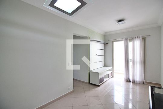 Sala de apartamento para alugar com 3 quartos, 70m² em Rudge Ramos, São Bernardo do Campo