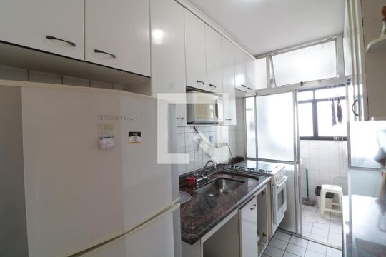 Cozinha de apartamento à venda com 3 quartos, 67m² em Vila Aricanduva, São Paulo