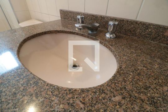 Banheiro da Suíte - pia de apartamento à venda com 3 quartos, 67m² em Vila Aricanduva, São Paulo
