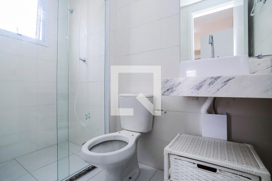 Banheiro de apartamento para alugar com 1 quarto, 31m² em Água Branca, São Paulo