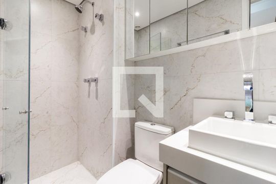 Banheiro Suite de kitnet/studio para alugar com 1 quarto, 51m² em Indianópolis, São Paulo