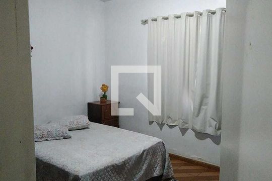 Casa à venda com 3 quartos, 360m² em Sagrada Família, Belo Horizonte