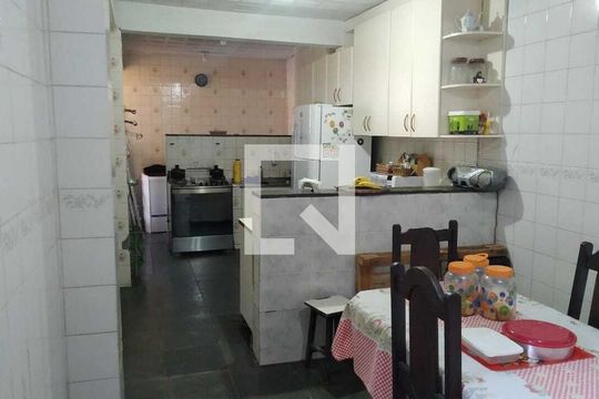 Casa à venda com 3 quartos, 360m² em Sagrada Família, Belo Horizonte