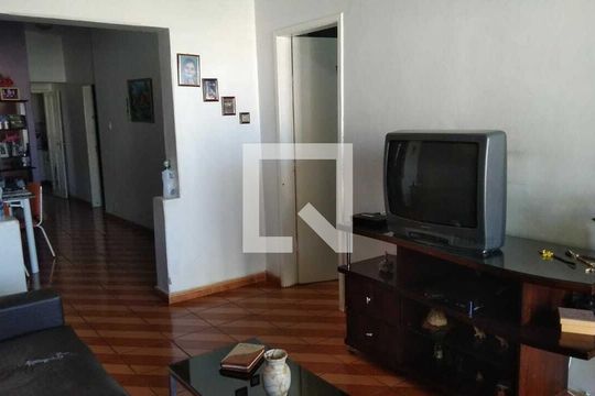 Casa à venda com 3 quartos, 360m² em Sagrada Família, Belo Horizonte