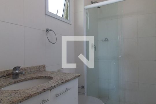 Banheiro de apartamento à venda com 2 quartos, 56m² em Sapopemba, São Paulo