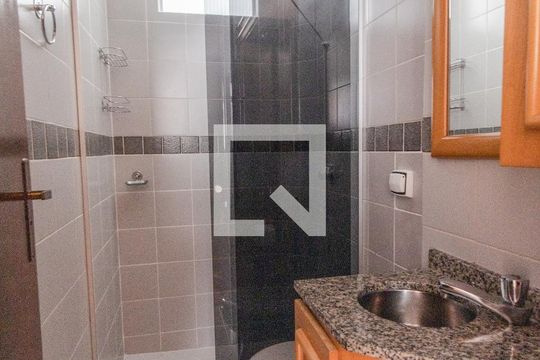 Banheiro da Suíte de apartamento à venda com 1 quarto, 42m² em Portão, Curitiba