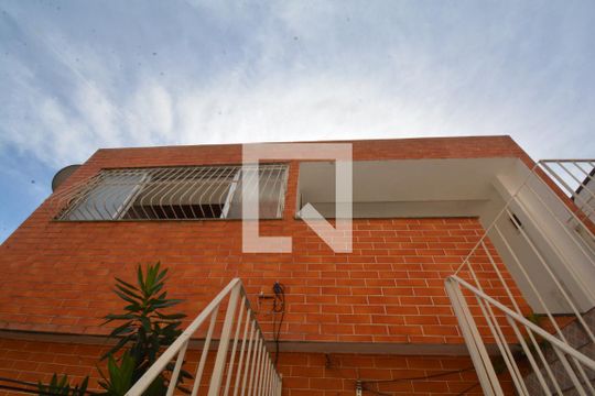 Fachada de casa para alugar com 2 quartos, 82m² em Méier, Rio de Janeiro
