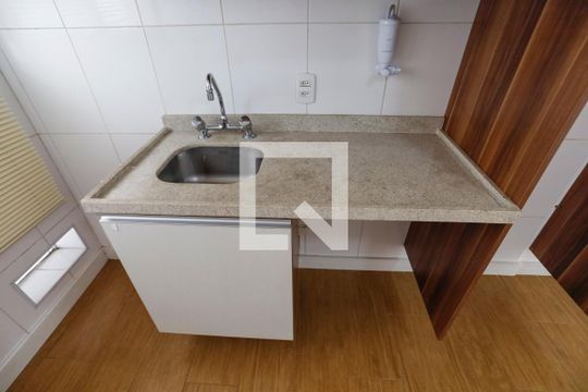 Pia de apartamento para alugar com 1 quarto, 48m² em Bela Vista, São Paulo