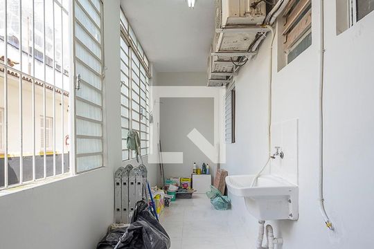 Área de Serviço de apartamento para alugar com 4 quartos, 138m² em Pinheiros, São Paulo