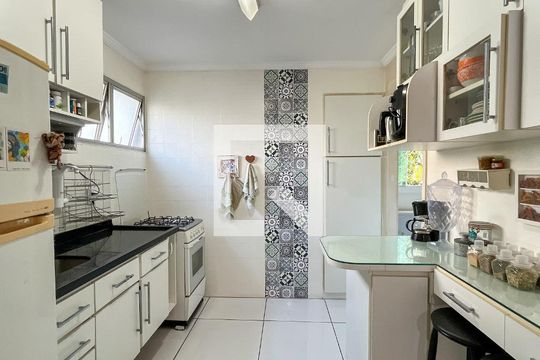 Cozinha de apartamento à venda com 2 quartos, 70m² em Jardim Íris, São Paulo
