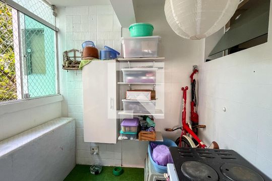 Área de Serviço de apartamento à venda com 2 quartos, 70m² em Jardim Íris, São Paulo