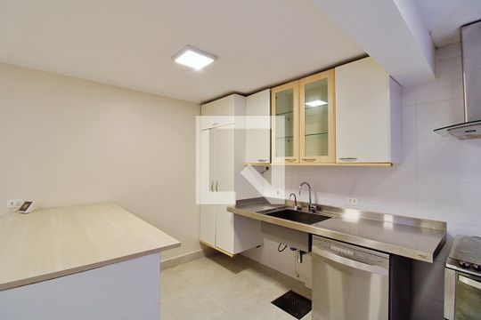 Cozinha de casa à venda com 3 quartos, 180m² em Jardim Lar Sao Paulo, São Paulo