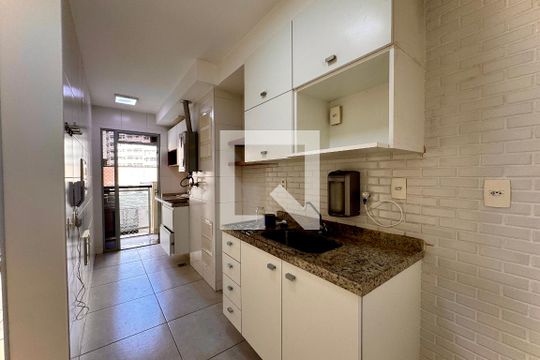 Cozinha de apartamento para alugar com 1 quarto, 43m² em Centro, Rio de Janeiro