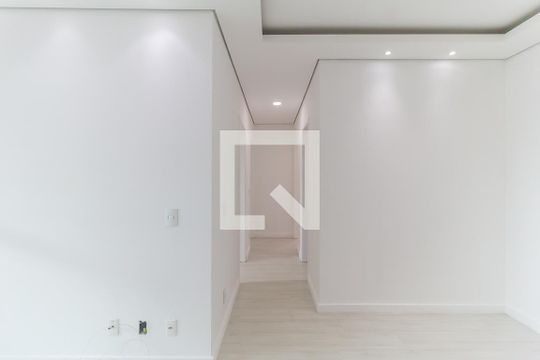 Sala de apartamento para alugar com 3 quartos, 74m² em Vila São Sebastião, Mogi das Cruzes